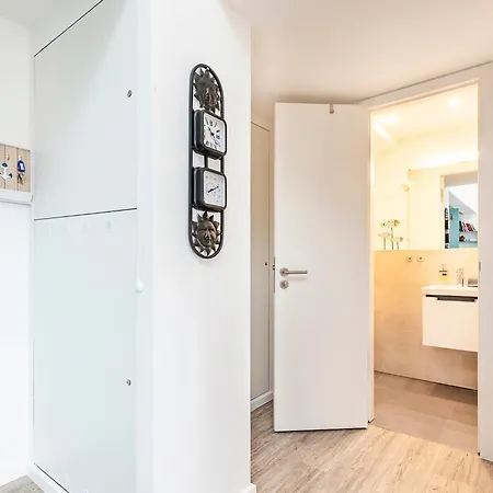 Prora - Moderne Ferienwohnung Mit Balkon, Meerblick Und Elektro Grill - Seeblick Apartmán *