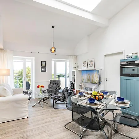 Prora - Moderne Ferienwohnung Mit Balkon, Meerblick Und Elektro Grill - Seeblick Apartmán *